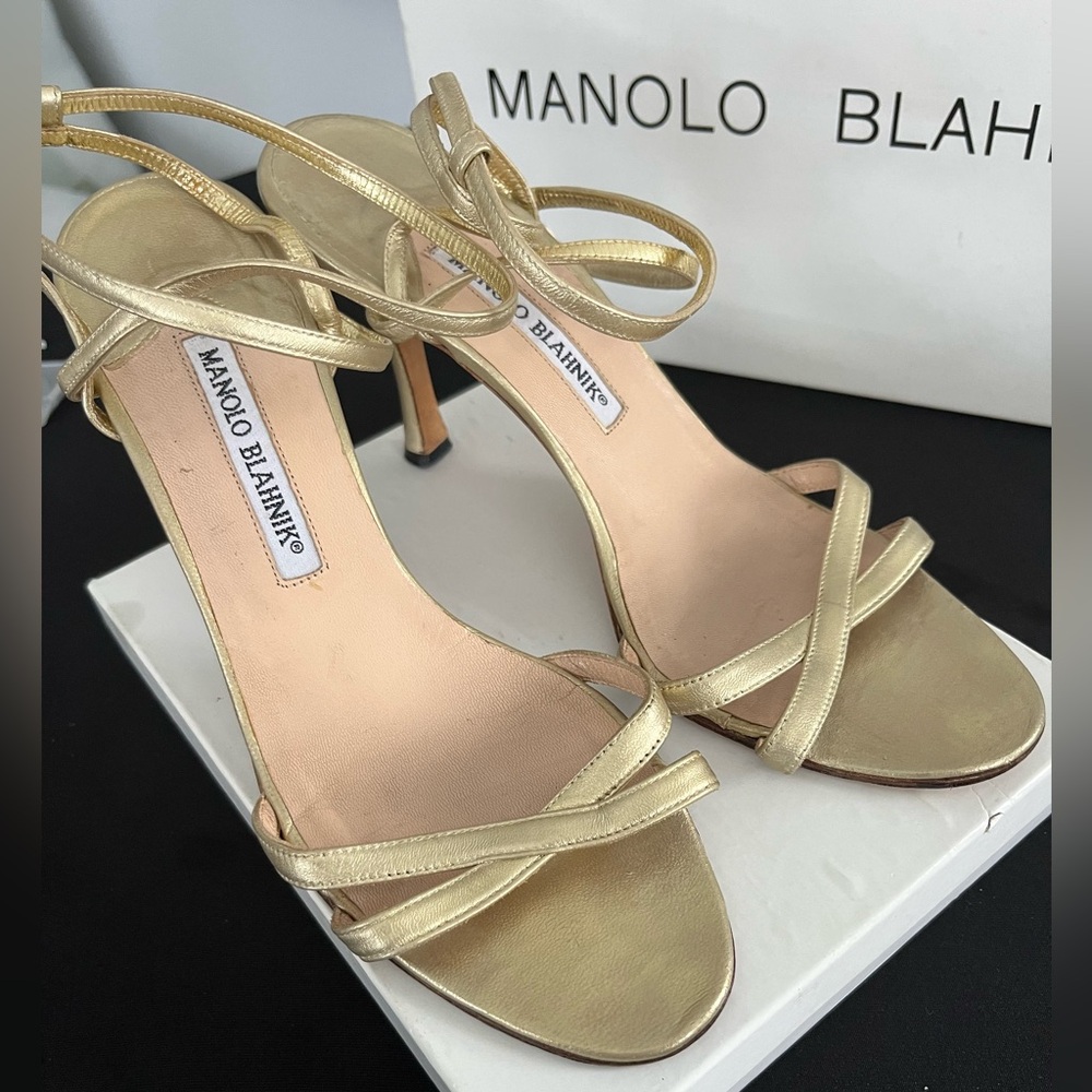 Manolo Blahnik gold metallic ankle strap heels (37) 6.5 - 7 - Picture 7 of 13